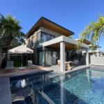 Çeşme Alaçatı’da , Modern Mimariye Sahip Tam Müstakil Villamız Yeni Sahibini Bekliyor.